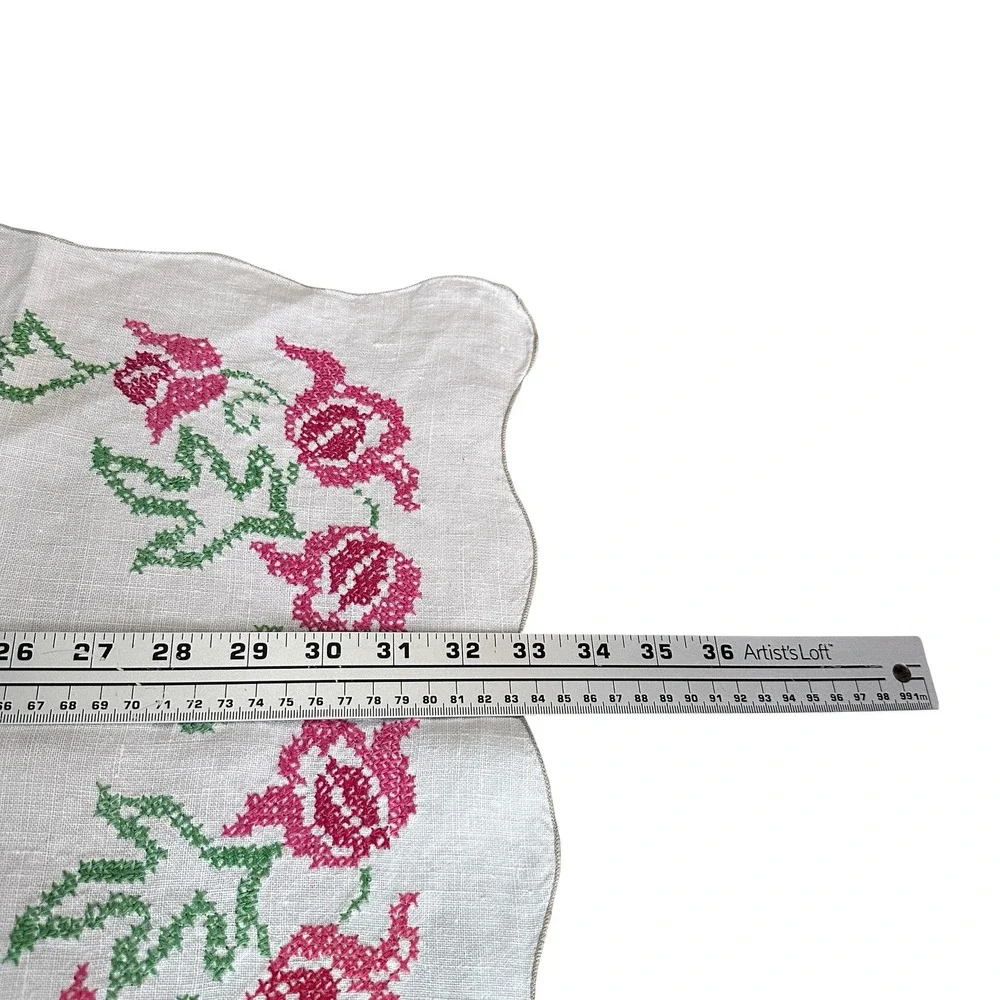 Vintage Hand Embroidered Floral Table Runner White Pink Green Gray Scalloped 33